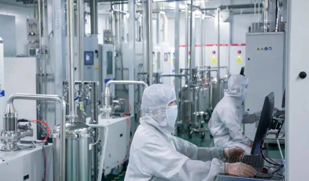 年產(chǎn)能達(dá)20萬片！瀚天天成碳化硅產(chǎn)業(yè)園二期項(xiàng)目竣工，三期產(chǎn)能預(yù)達(dá)140萬片！